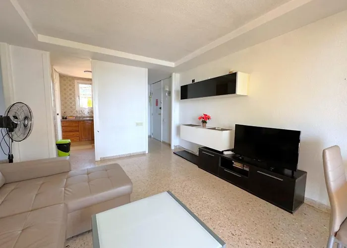 Apartment Coblanca 8-2º4 *
