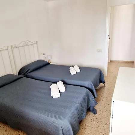 Apartment Coblanca 8-2º4 *